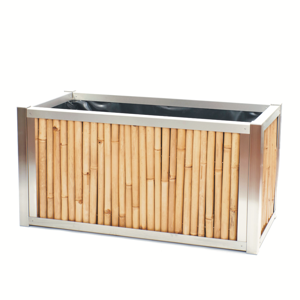 Hochbeet aus Edelstahl mit Seiten aus Bambus, bepflanzt