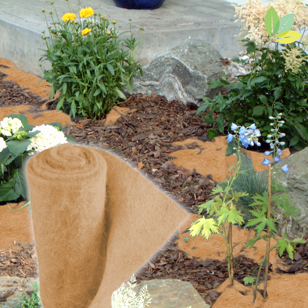 Jute-Vliesrolle im Blumenbeet