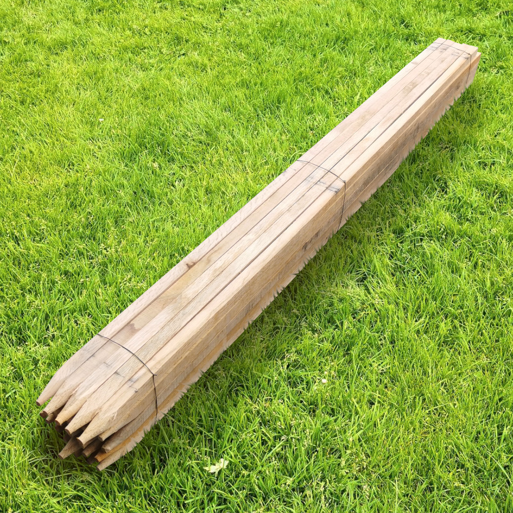 Hartholzpfähle verpackt