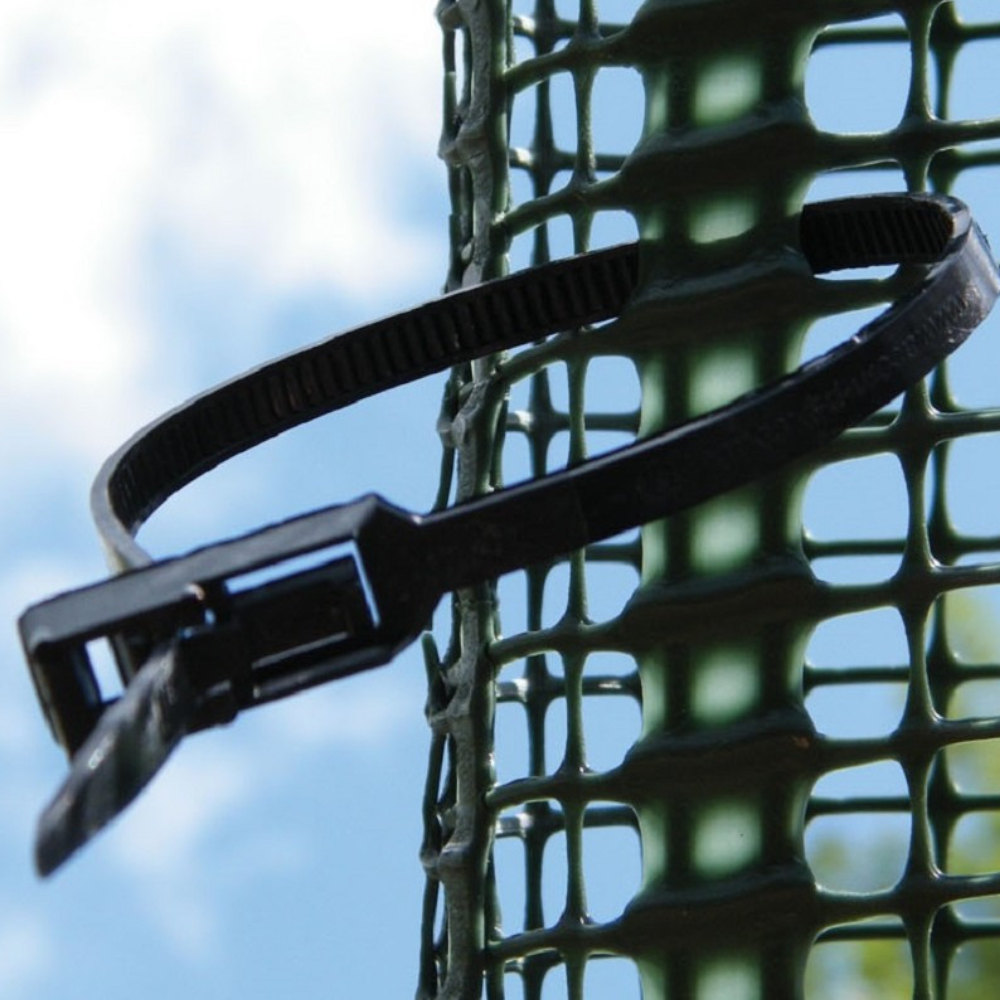 wiederverschließbare Kabelbinder an Treeguard