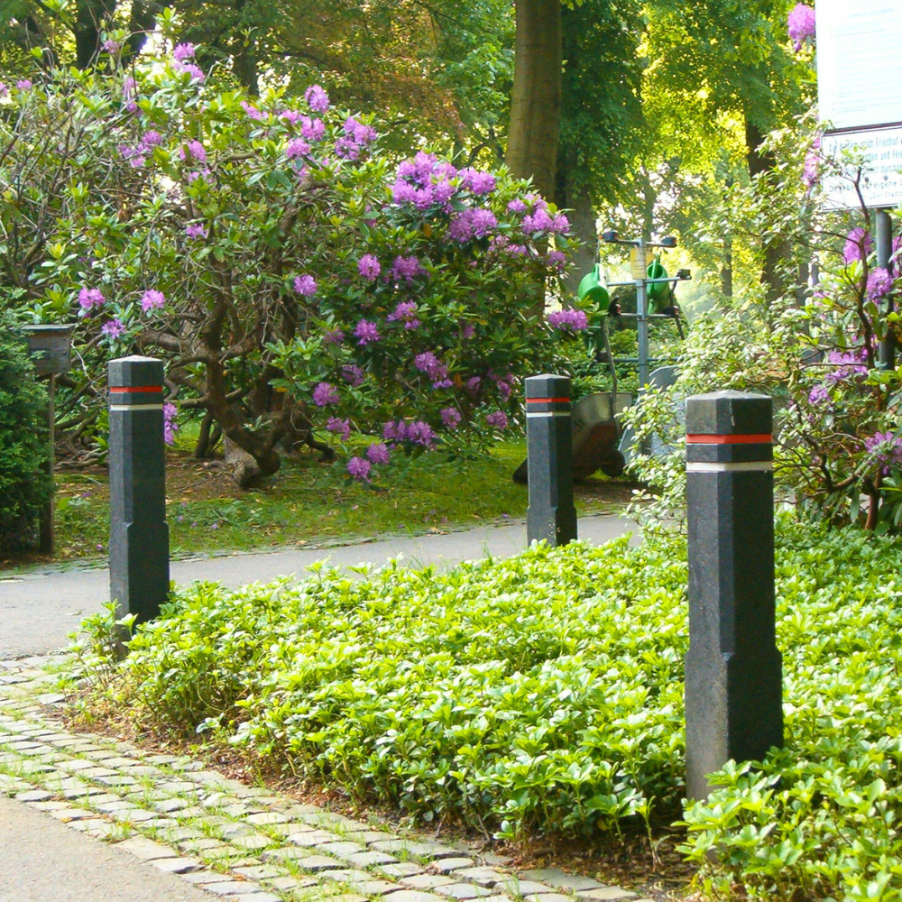 Straßenpoller als Wegbegrenzungen