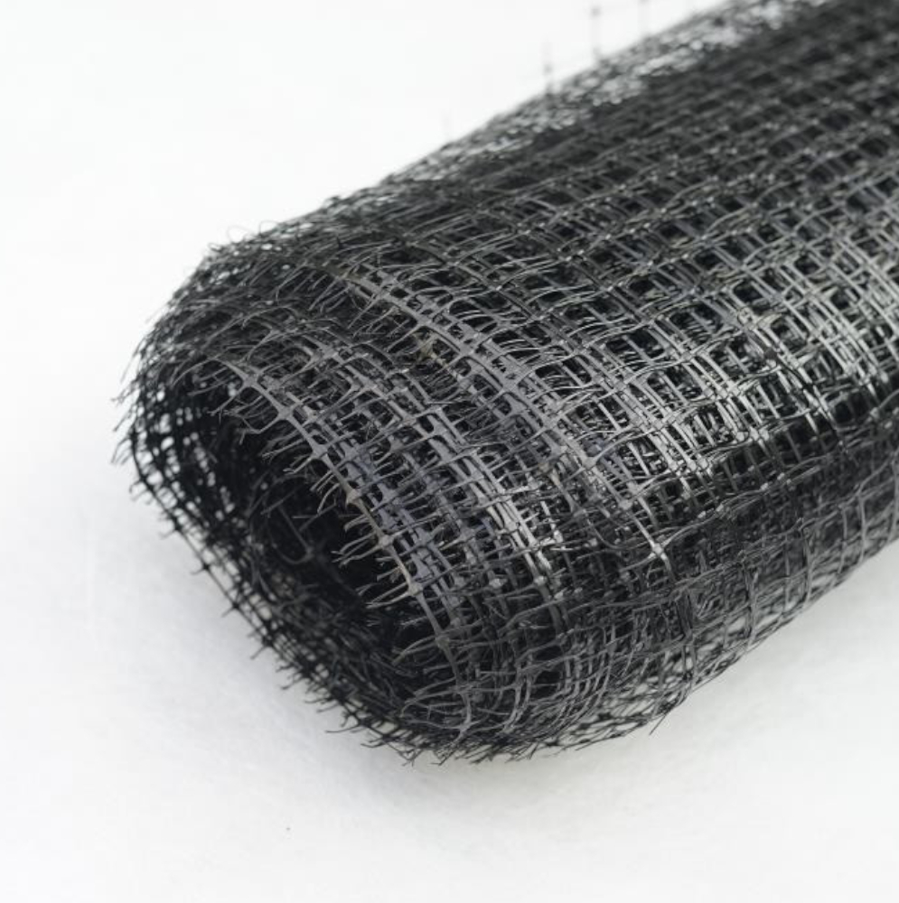 Schutznetz aus Kunststoff in rollenform von nah