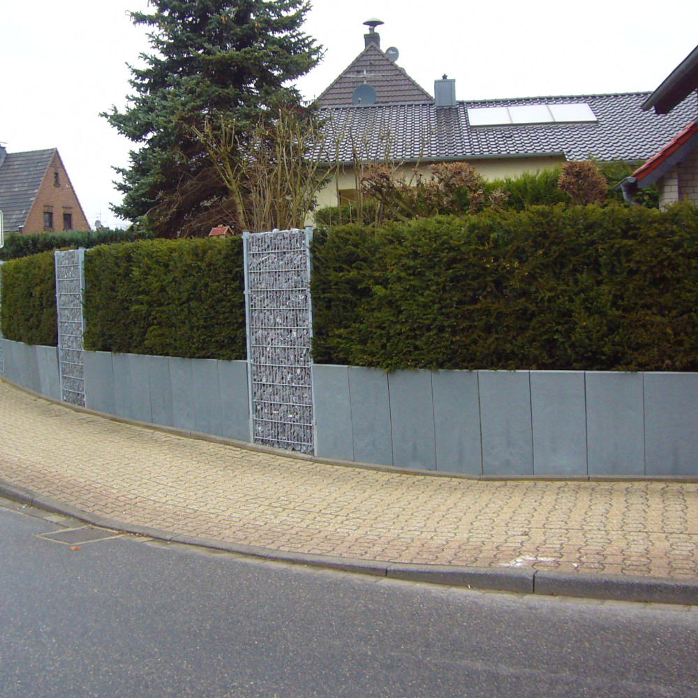 L-Steine als Grundstücksbegrenzung