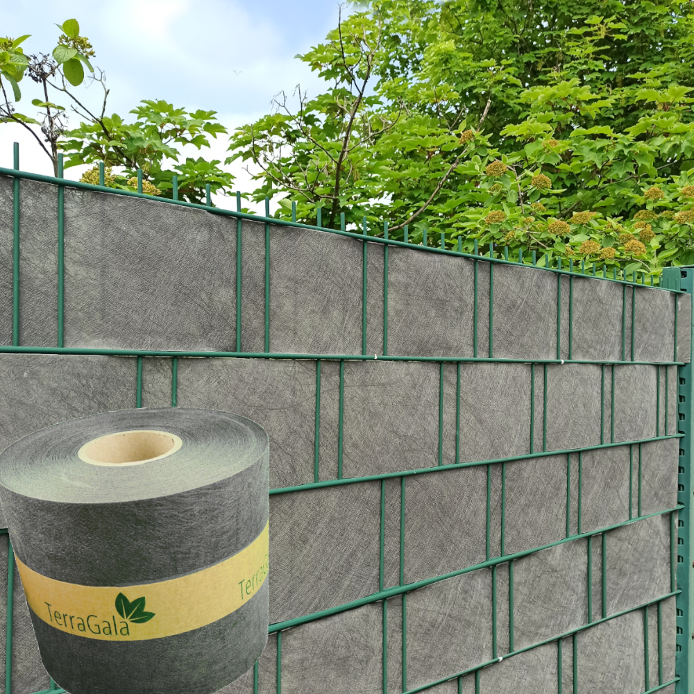 Vlies Sichtschutzstreifen an Doppelstabmattenzaun