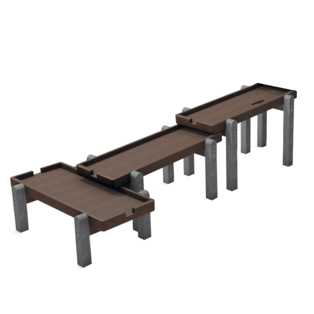 Matschtisch, Wasserspielplatz aus hanit® Recycling Kunststoff Matschtisch - verschiedene Plattformen absteigend auf Pfosten ergibt Wasserspiel