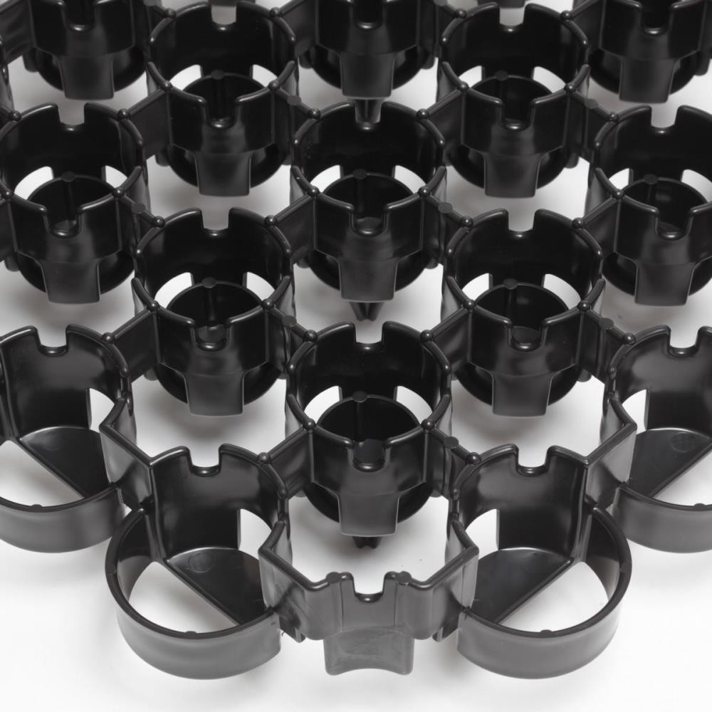 Schwarzes Rasengitter