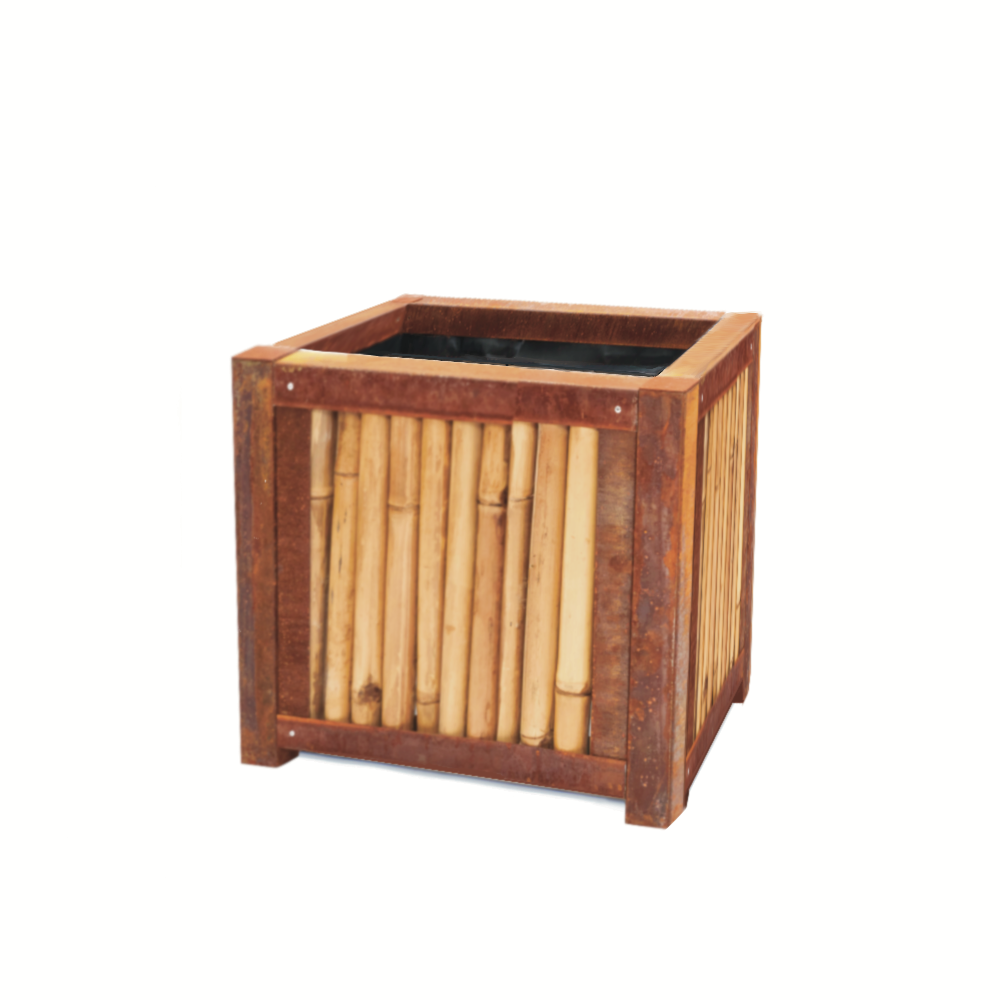 Bambus Hochbeet mit Cortenstahl Einfassung