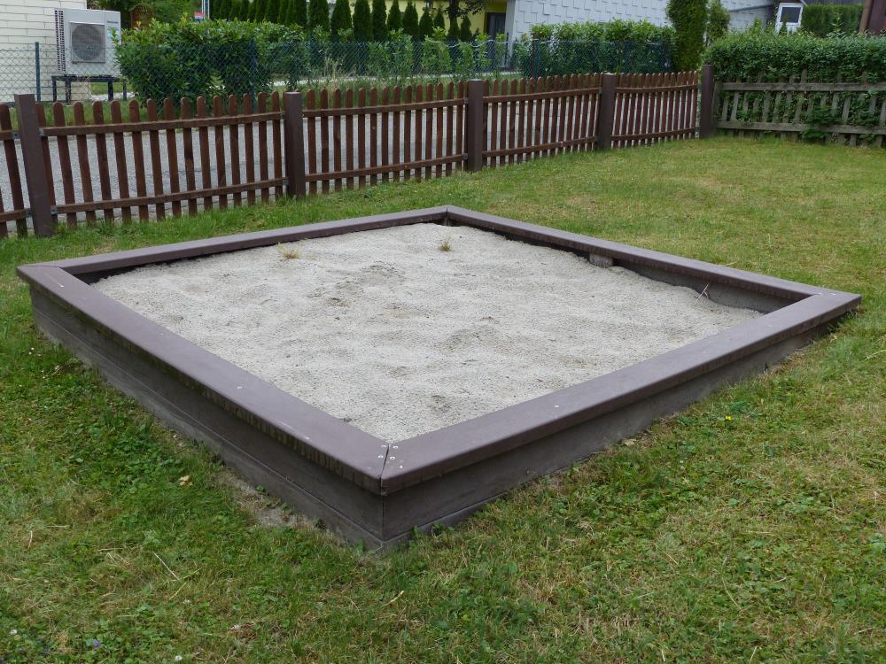 hanit® Sandkasten GOBI, 240 x 240 x 30cm, braun